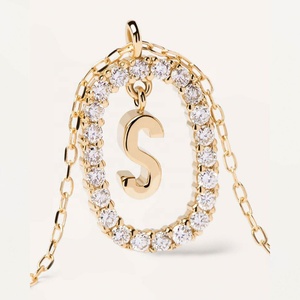 Collier en argent sterling 925 plaqué or 18 carats avec pendentif lettre initiale capitale ZYO Fine Jewelry, breloques dansantes en argent - Product Image 1