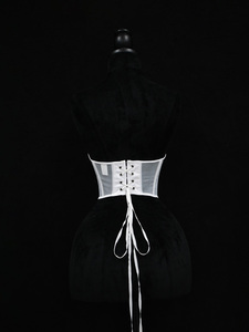 Corset bustier structuré en satin et résille, sans bretelles, coupe cœur, de luxe, pour soirée et cérémonie - Product Image 6