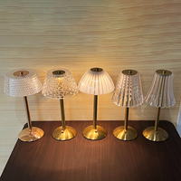 Lámpara de Mesa Decorativa de Lujo para el Hogar, Inalámbrica, Recargable por USB, con Control Táctil de 3 Colores y Atenuación, de Cristal Dorado, para Bodas