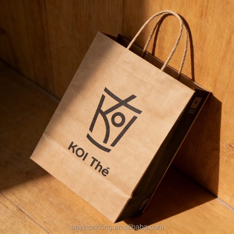 Hot Selling Recyclable Sturdy Kraft Paper Bag Premium Shopping Takeaway Packaging Paper Bag