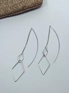 Línea de oreja de borla de cadena de rombo geométrico de estilo frío para mujer - Product Image 6