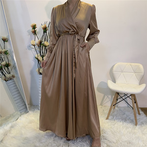 Moyen-Orient turquie Satin nouvelle mode femmes longue robe col en V dubaï islamique robe musulmane - Product Image 1