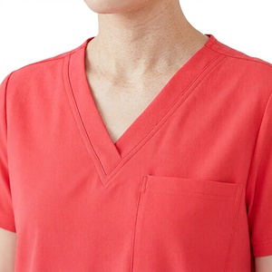 เสื้อสครับแพทย์คอวี แขนสั้น สีแดงคอรัล สำหรับพยาบาล ชุดยูนิฟอร์มโรงพยาบาล มีกระเป๋าหน้า - Product Image 3