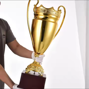 Trophées Métalliques Personnalisés 2025 – Vente Directe Usine – Grandes Coupe et Trophées d'Or pour le Karaté - Product Image 2