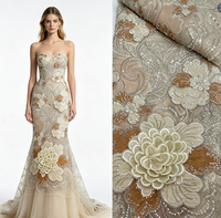 Tissu de dentelle de mariée couleur champagne, velours de luxe lourdement perlé argenté, tissu en tulle maille 3D pivoine pour robe de mariée haute couture