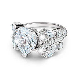 Anello di fidanzamento da donna H124 in oro bianco con diamante taglio ovale e pietre laterali naturali, colore D, pietra principale - Product Image 3