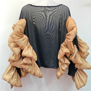 เสื้อเชิ้ตแขนยาวทรงหลวม คอวีแต่งระบาย สไตล์เรโทรใหม่ แฟชั่นเสื้อผู้หญิงทรงไม่สมมาตร - Product Image 1