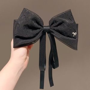 Fashionable, luxurious French retro velvet tassel hair <b>clip</b>, elegant autumn/winter trending niche hair accessory - Product Image 4