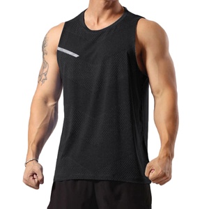 Chaleco de malla para hombre - Chaleco de entrenamiento duradero y que absorbe el sudor, perfecto para levantamiento de pesas, CrossFit o actividades al aire libre de verano - Product Image 2