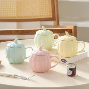 Mug/gobelet en céramique créatif en forme de citrouille, idéal pour Instagram, avec couvercle, adapté à la maison, au café, au lait ou au petit-déjeuner. - Product Image 1