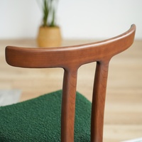 Nouveaux produits de meubles modernes de luxe nordique chaise de salle à manger rembourrée en bois massif ensemble de restaurant en bois hôtel café salon