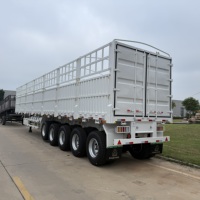 Semi-remorque de transport de bétail robuste avec ridelles latérales pour usage agricole et canicoles