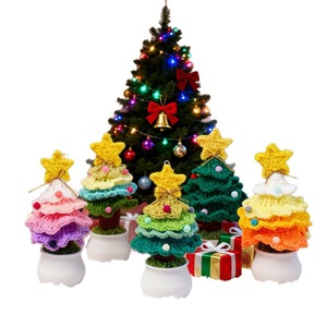 Árbol de Navidad de ganchillo hecho a mano con acabado artesanal, planta en maceta, decoración para el hogar, pequeño regalo para novia, venta al por mayor - Product Image 5