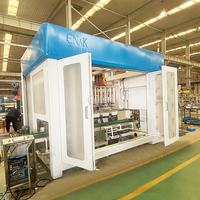 Solution de ligne d'emballage arrière servo automatique PLC avec robot de scellage d'emballeur de monteur de carton pour l'usine de transformation des aliments