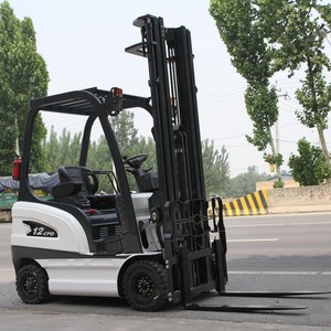 Montacargas Eléctrico Portátil FANYU CPD20 de 2.5-4 Toneladas, Batería de Iones de Litio de 60V/70AH, Camión 4x4, Altura de Elevación de 3m-6m, Desplazador Lateral Eléctrico - Product Image 2