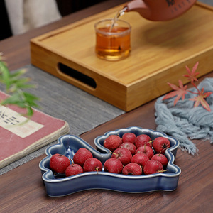 Chinese <b>Retro</b> Fish Shape Porcelain Fruit Plate For Wedding <b>Dining</b> <b>Table</b> Decorative Tray - Product Image 4