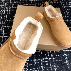 Chaussures d'hiver en daim châtain pour femmes, à enfiler, doublées de fourrure, à cheville basse, antidérapantes, chaudes, type bottes de neige - Product Image 3