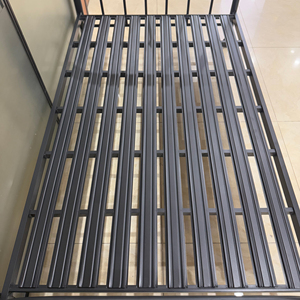 Letti in Metallo Moderni Economici all'Ingrosso, Singoli o Queen Size, con Contenitore, Struttura Bianca o Nera, Mobili per Camera da <span class=keywords><strong>Letto</strong></span>, <span class=keywords><strong>Letto</strong></span> <span class=keywords><strong>Singolo</strong></span> Rialzato con <span class=keywords><strong>Sponde</strong></span> Laterali, Disponibile in Magazzino - Product Image 4