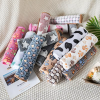 Couverture de lit pour chien en flanelle rose de luxe motif imprimé Animal mignon fournitures en peluche polaire corail pour chiens et chats