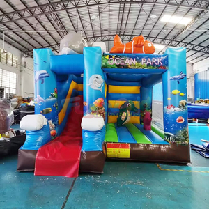 Tobogán inflable comercial de doble cara para eventos al aire libre, con diseño de tiburón, y combo de castillo inflable para niños. - Product Image 4