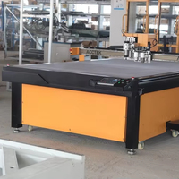 Machine de découpe à couteau oscillant 1625 CCD, routeur CNC 3D pour la découpe de panneaux en mousse, de bois, d'armoires et de contreplaqué