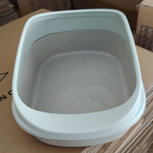 Caja de arena para gatos cuadrada grande de fácil limpieza, caja de arena para gatos de plástico respetuosa con el medio ambiente, <span class=keywords><strong>bandeja</strong></span> de arena para gatos - Product Image 4