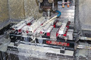 Etau pneumatique à <span class=keywords><strong>d</strong></span>égagement rapide pour le travail des m<span class=keywords><strong>étau</strong></span>x, outil <span class=keywords><strong>d</strong></span>'usinage efficace pour l'<span class=keywords><strong>atelier</strong></span> - Product Image 2