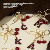 Oferta Especial: Llavero con Letra Inicial de Cereza Roja Adorable, con Lazo Dorado y Cierre de Langosta, Colgante Personalizado para Bolsos con Diseño de Fruta, Regalo, Venta al por Mayor