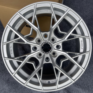 Vente en gros usine Nouvelle <span class=keywords><strong>jante</strong></span> de roue automobile de rechange en alliage d'aluminium haute performance 13 pouces 13X55J 8 trous 8X100 8X114.3 en stock - Product Image 5