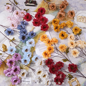 Fleurs artificielles de gardénia à 6 têtes en soie Yixuan Factory pour décorations de mariage et de maison - Product Image 1