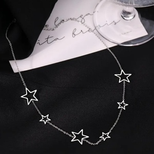 Elegante Collar con Estrella Hueca Estilo Vintage, Chapado en Oro de 18k, Joyería Impermeable de Acero Inoxidable, Cadena de Eslabones, Collar con Dije para Mujer - Product Image 4