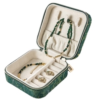 Vintage Leder Umweltfreundliche Tragbare Reise-Mini-Schmuckbox für Ringe Ohrringe Halsketten Armbänder - Muttertag Neujahrsgeschenk