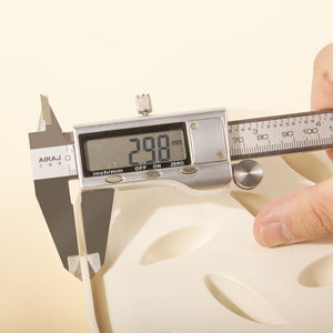 Bol d'alimentation lente pour animaux de compagnie en PP durable et antidérapant - Product Image 3