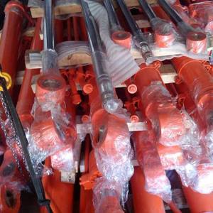 Запчасти <span class=keywords><strong>DOOSAN</strong></span>: Гидроцилиндры стрелы, рукояти и ковша для экскаваторов <span class=keywords><strong>DX140LC</strong></span>-3/DX160LC-3 (номера деталей: 400306-00024B, 400306-00024C, 400305-00074B) - Product Image 4