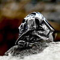 Bague Crâne Guerrier en Acier Inoxydable pour Homme, Style Vintage Hip Hop Rétro Audacieux, Plaqué Or 14K, Bijou Cadeau, Vente en Gros, Marque Personnalisée TSR113