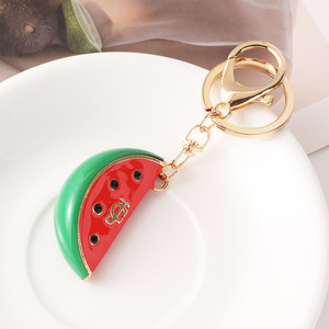 Nuevo Diseño Llavero de Peluche Bordado de 10cm de <span class=keywords><strong>la</strong></span> Serie Chiikawa Sandía Usagi Hachiware, Lindo, Rojo y Verde, para Colgar <span class=keywords><strong>en</strong></span> Mochilas - Product Image 5