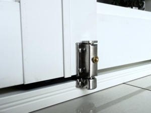 Volets intérieurs en aluminium TOMA, modernes, verticaux, réglables, à battants, pour hôtels - Product Image 4