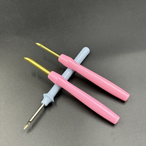 Aguja <span class=keywords><strong>de</strong></span> bordado rusa con mango <span class=keywords><strong>de</strong></span> plástico <span class=keywords><strong>de</strong></span> colores, estilo sencillo, herramienta doméstica para bordado <span class=keywords><strong>de</strong></span> lana, pluma <span class=keywords><strong>de</strong></span> bordado hecha a mano - Product Image 4
