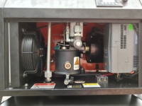 Compresseur d'air à vis Airstone Stationary 3.7KW 5HP Monophasé 220V 50HZ 0.7m³/min 10Bar avec unité de compression PLC, réservoir 200L, refroidissement par air, automatique