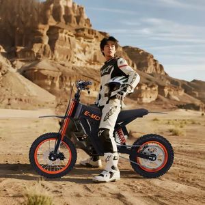 Motos puissantes haute vitesse 3000W, fournisseur de motos tout-terrain, entrepôt Freeboy CA UK, pneus larges, vitesse adulte, Freeboy CA UK - Product Image 1