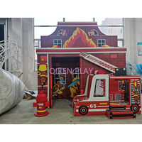 Équipement d'expérience interactive de maison de jeu de rôle de pompier commercial Kids Pretend Playhouse pour les terrains de jeux intérieurs