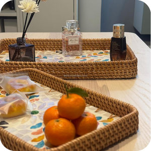 Plateau de rangement <span class=keywords><strong>en</strong></span> rotin incrusté de nacre, base <span class=keywords><strong>en</strong></span> bois, fait main, plateau <span class=keywords><strong>en</strong></span> osier, décoration de table basse, décoration de maison de style côtier, moderne et portable - Product Image 2