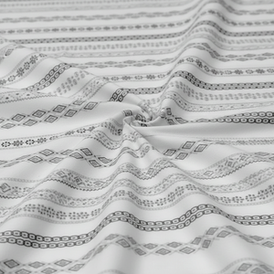 Material de Impresión 100% Poliéster Cuatro Variaciones de Color Distintas Acabado de Primera Calidad Versátil - Product Image 1