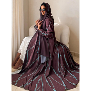 Abaya élégante LEDUO pour l'Aïd et le Ramadan, imprimé géométrique rayé, satin doux et respirant - Product Image 1