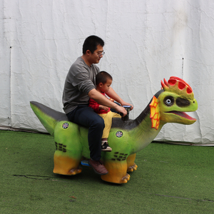 Coche de juguete de dinosaurio de dos cabezas personalizado con batería para niños, vehículo de juego al aire libre con control remoto y música - Product Image 5