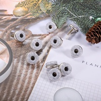 Boîte d'emballage en plastique de 40 pièces Coussinets ronds en feutre avec vis de 20 mm de diamètre pour meubles Coussinets pour tables, chaises, canapés, armoires