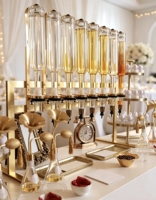 Nouveau Distributeur de Parfum Économique et Élégant pour Bureau, 8 Bouteilles de 375 ml, Idéal pour Mariages, Fêtes et Bars