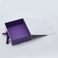 Boîte cadeau violette exquise, emballage haut de gamme pour les cadeaux de fêtes, d'anniversaires et d'occasions spéciales