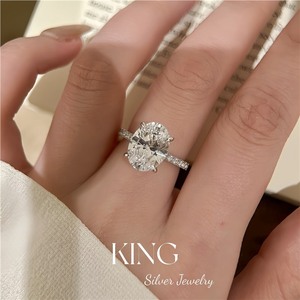 Anillo de Diamantes de 5.5 Ct de King Silver Jewelry, Plata de Ley S925 Chapada en Oro, Anillo de Compromiso de Cuatro Puntas para Mujer - Product Image 4