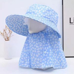 Sombrero de Pescador con Solapa para el Cuello, Estampado de Hojas Rosas, Protección UV, Sombrero para Adultos para Recolectar Té - Product Image 3